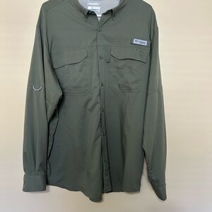 Columbia Dark Green Outdoor Shirt